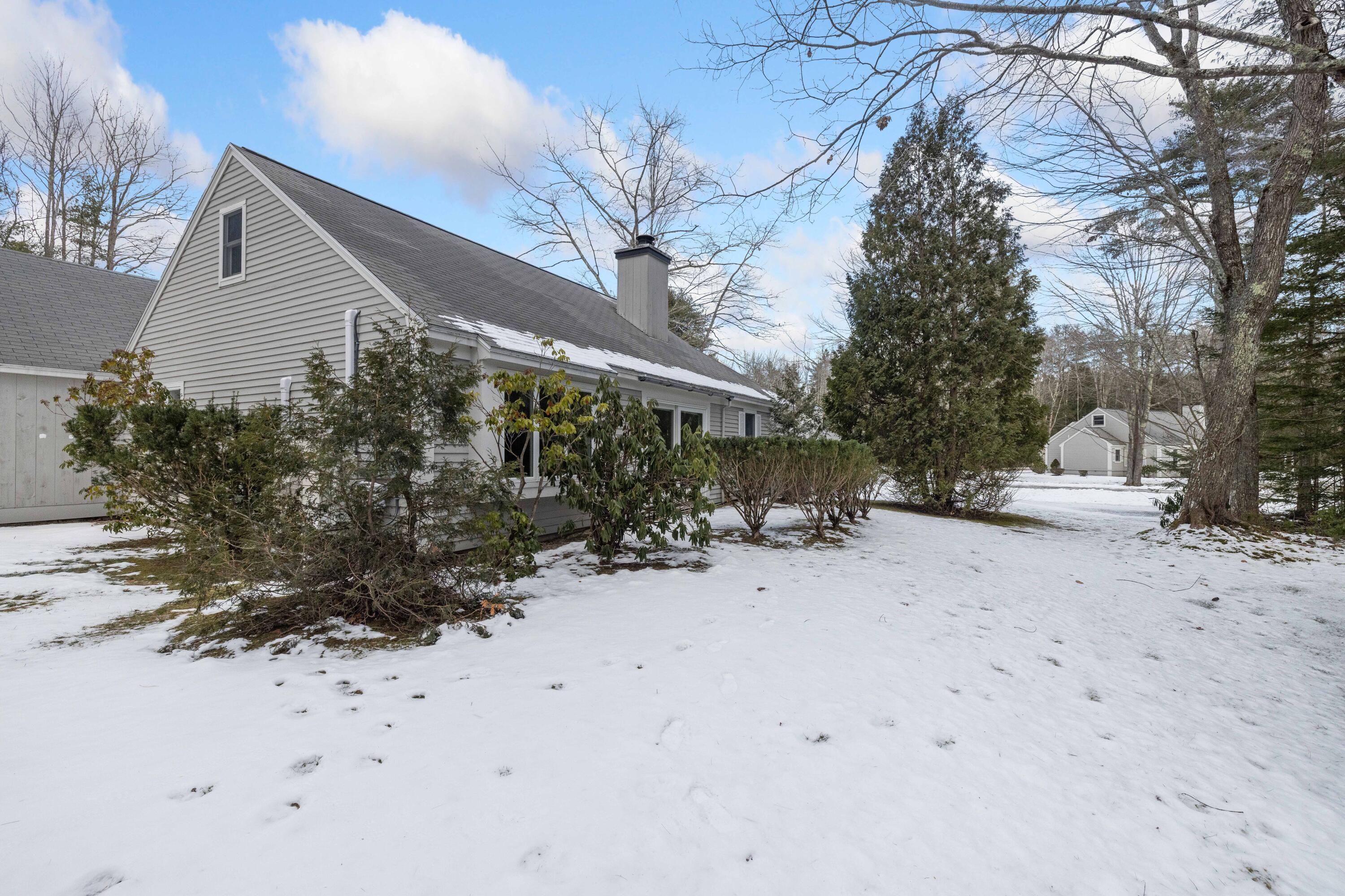22 Oakwood Lane Kennebunk ME 04043
