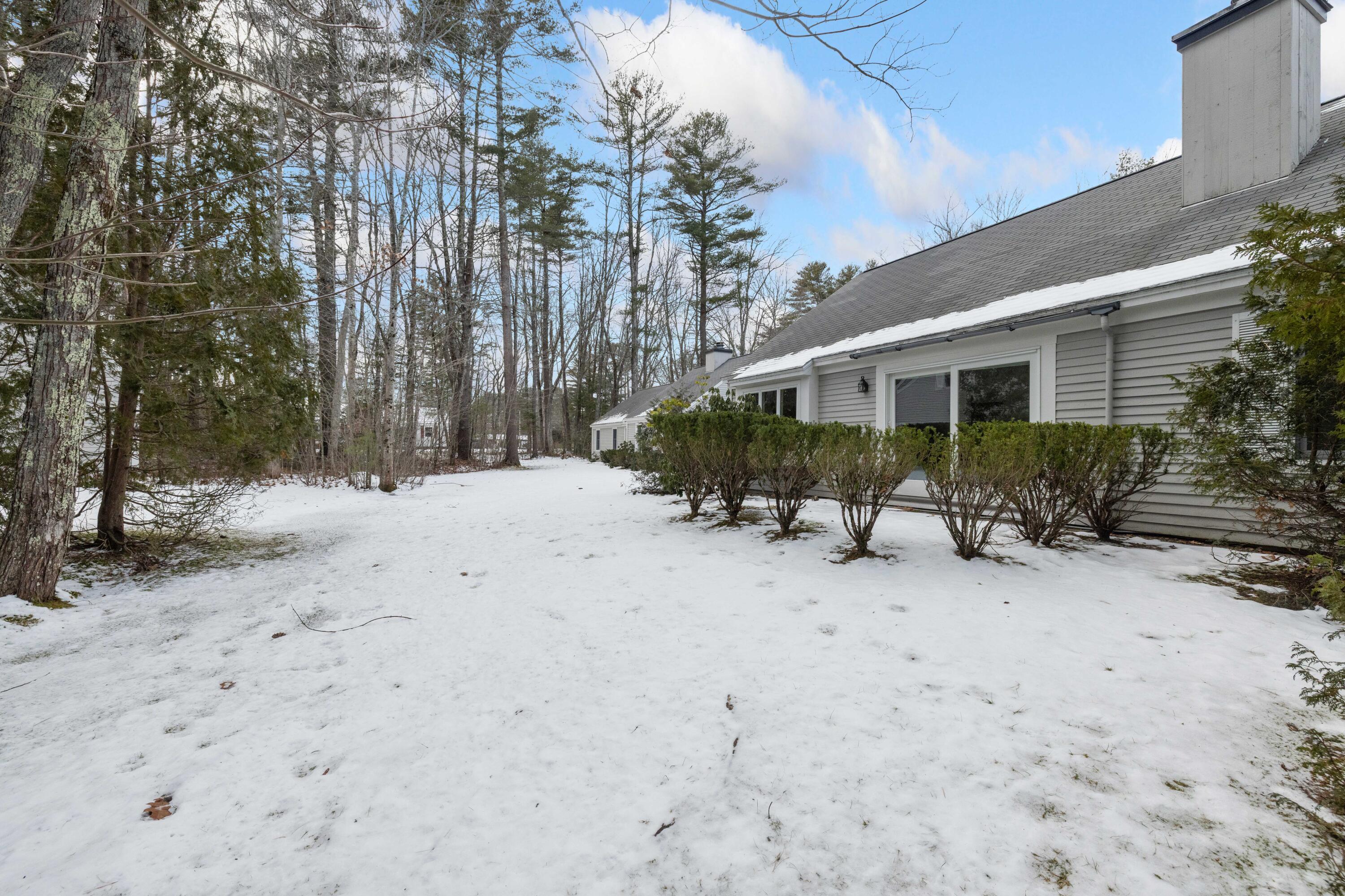 22 Oakwood Lane Kennebunk ME 04043