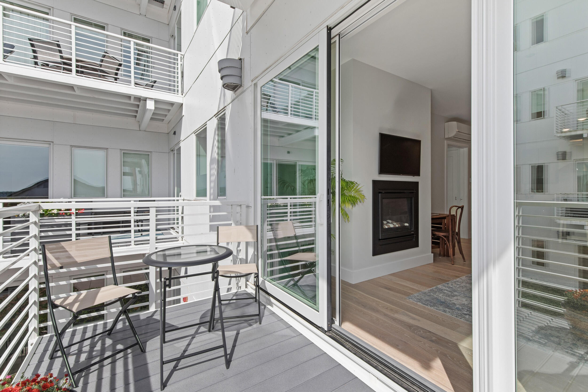 383 Commercial Street Portland ME 04101