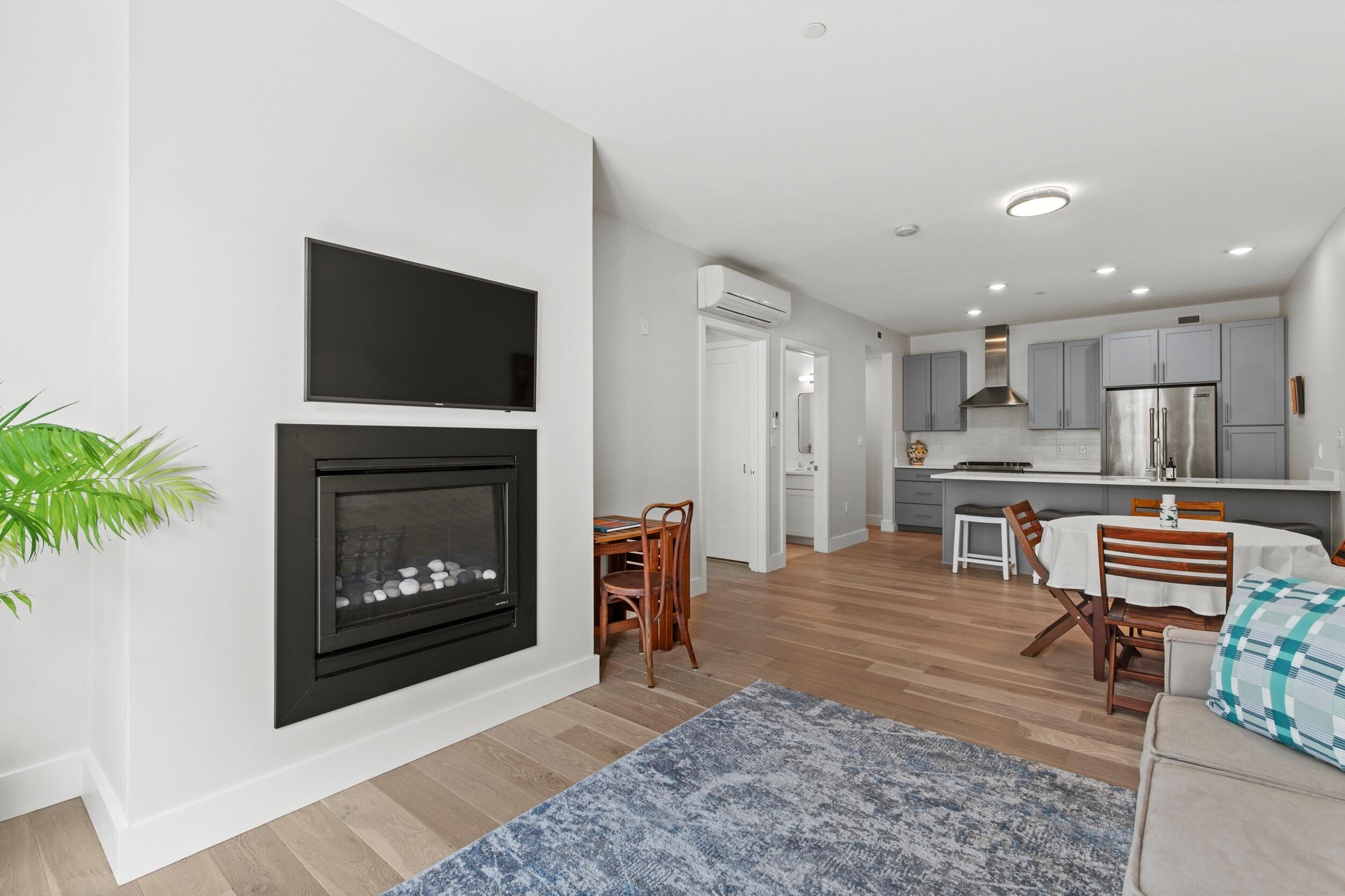 383 Commercial Street Portland ME 04101