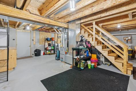 8 Log Cabin Lane Shapleigh ME 04076