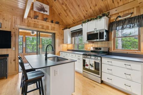 8 Log Cabin Lane Shapleigh ME 04076