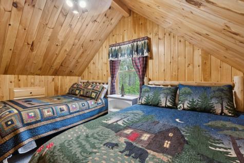 8 Log Cabin Lane Shapleigh ME 04076