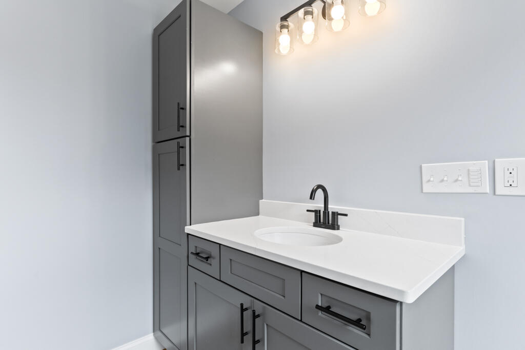 7 Parsonage Road North Yarmouth ME 04097