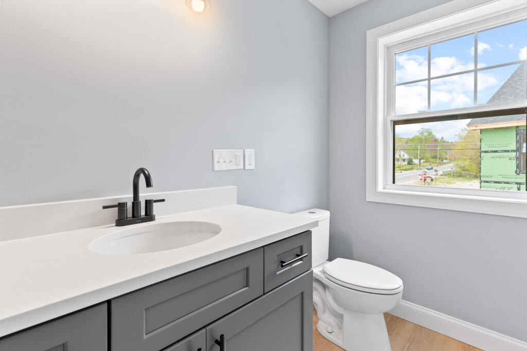 7 Parsonage Road North Yarmouth ME 04097