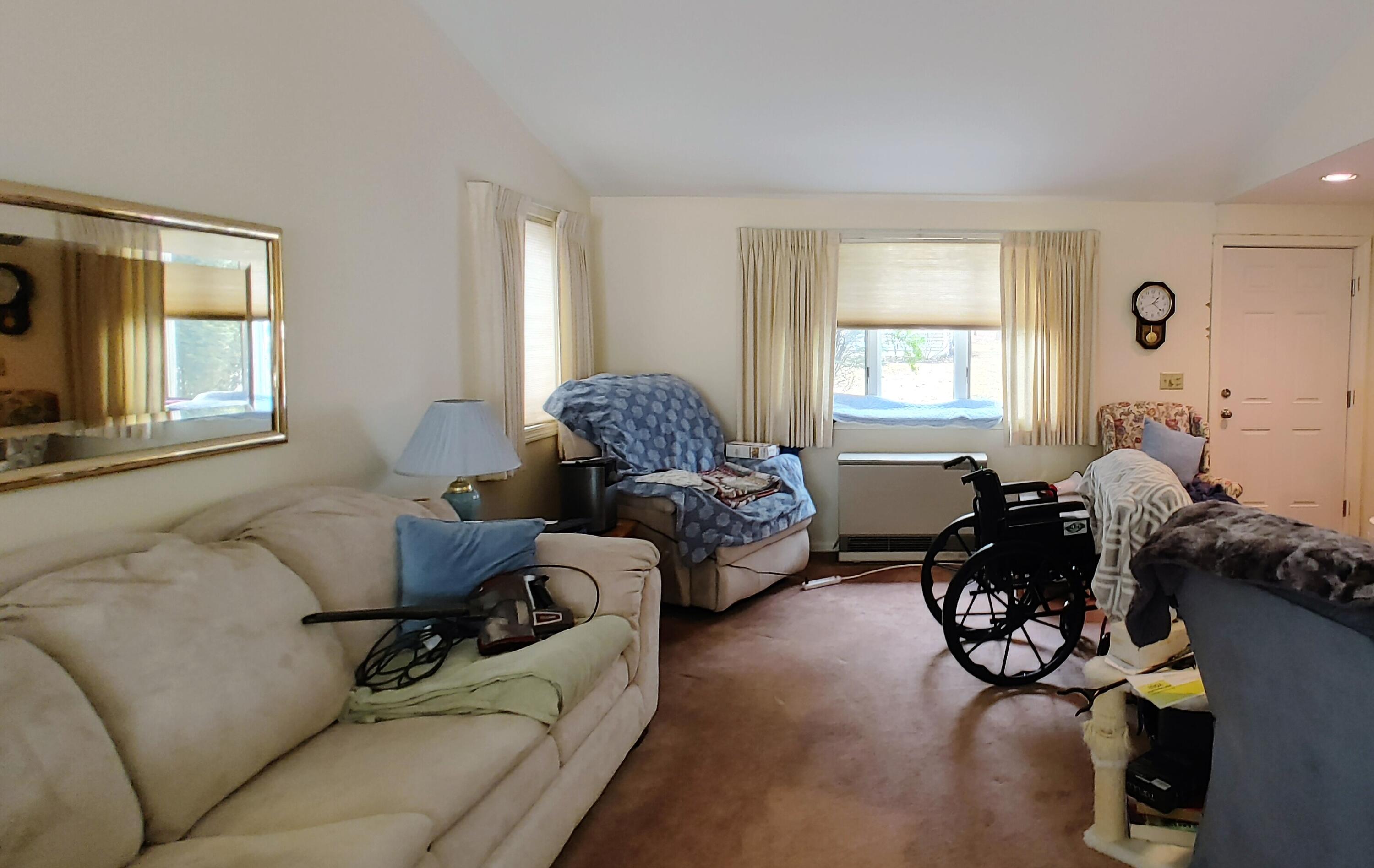 32 Colonial Way Auburn ME 04210