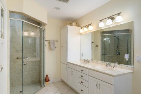 100 Shepards Cove Road Kittery ME 03904