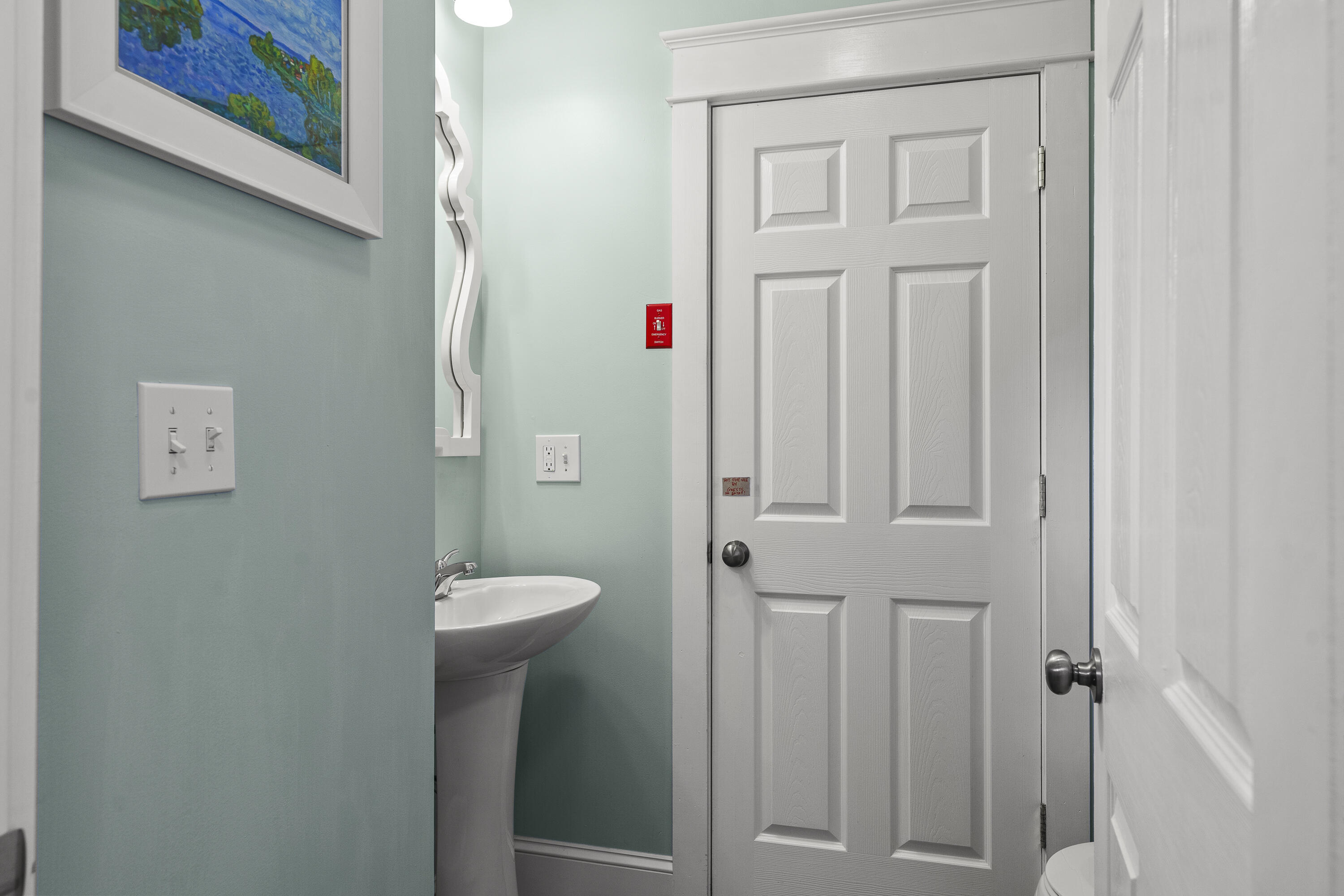 67 Village Way Edgecomb ME 04556