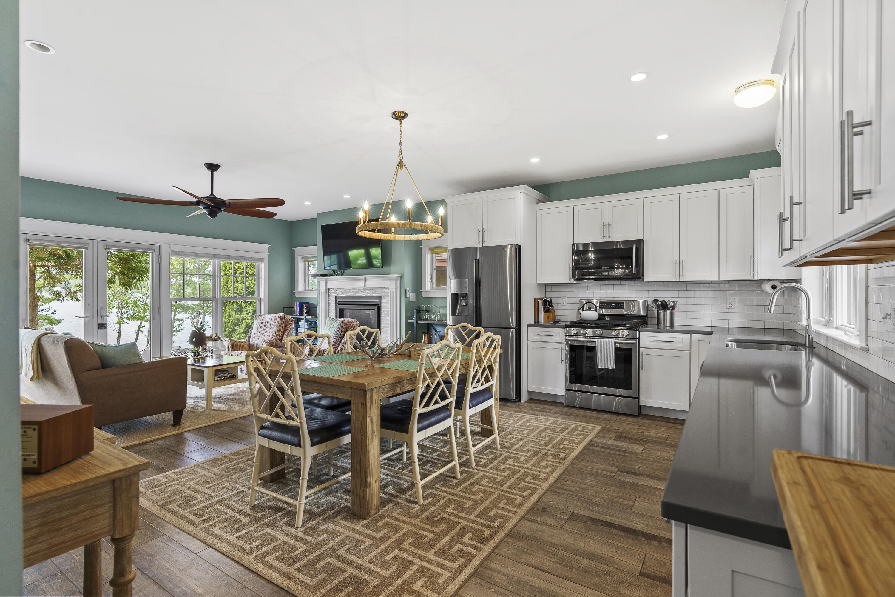 67 Village Way Edgecomb ME 04556