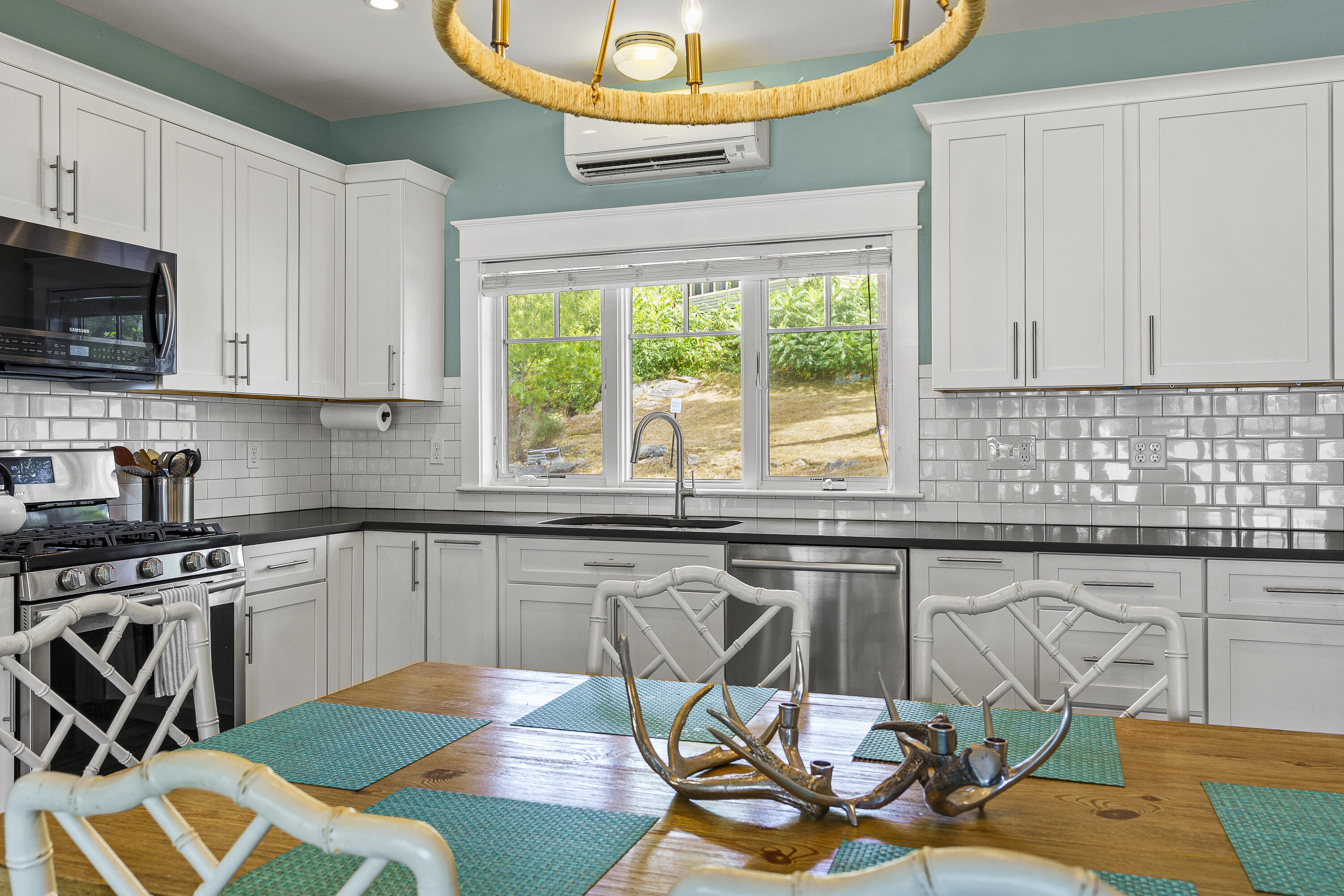 67 Village Way Edgecomb ME 04556