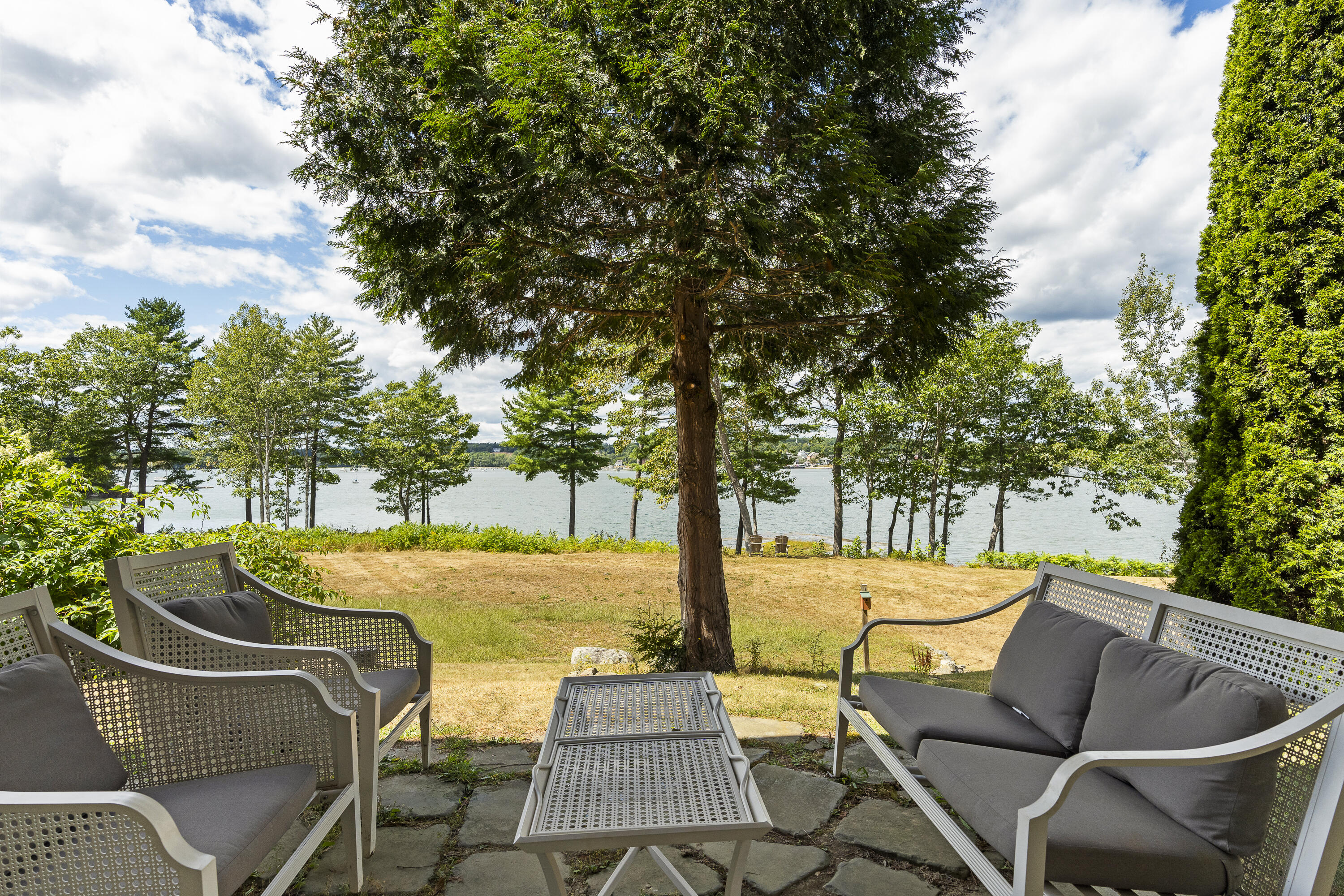 67 Village Way Edgecomb ME 04556