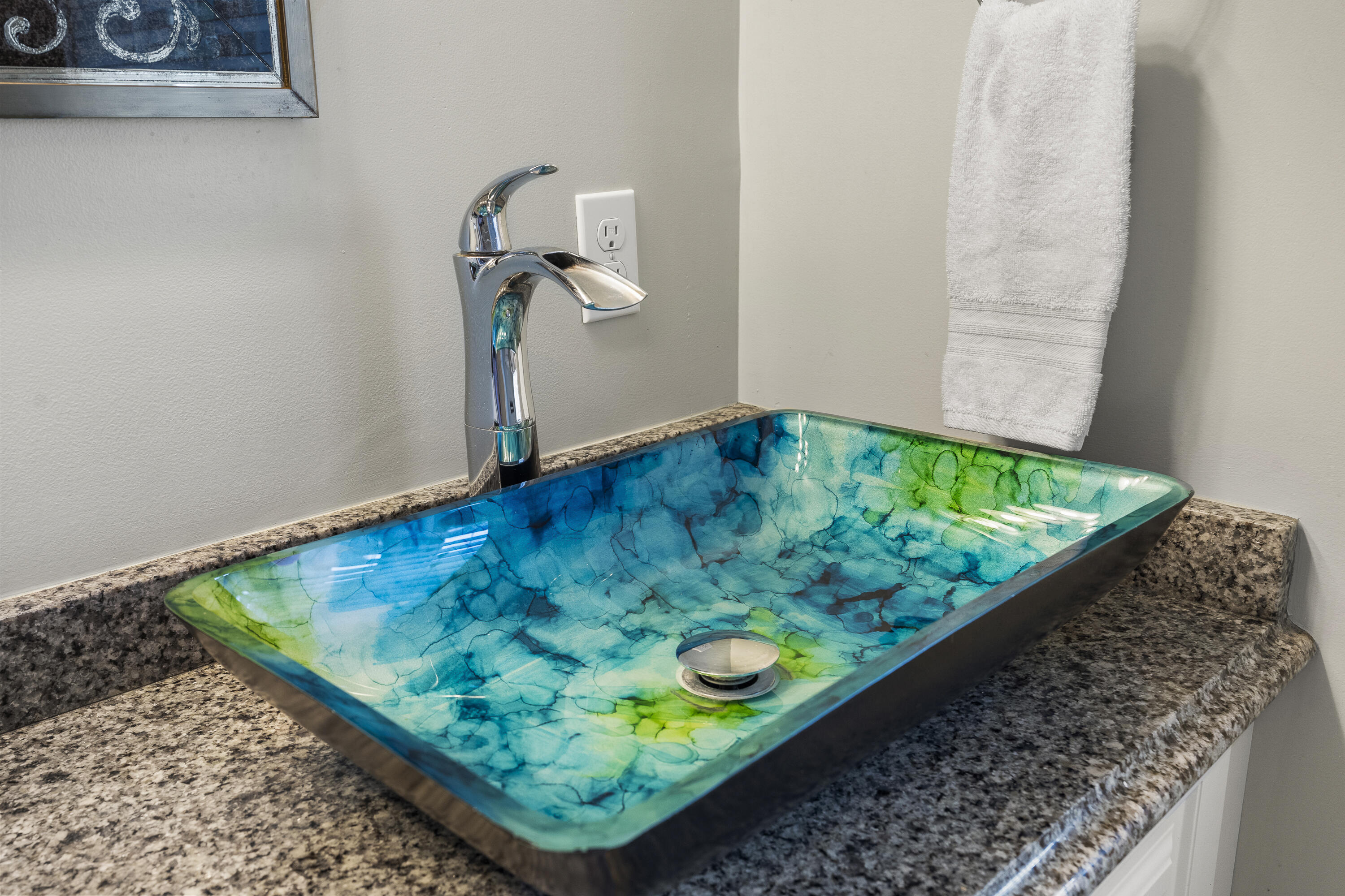 67 Village Way Edgecomb ME 04556