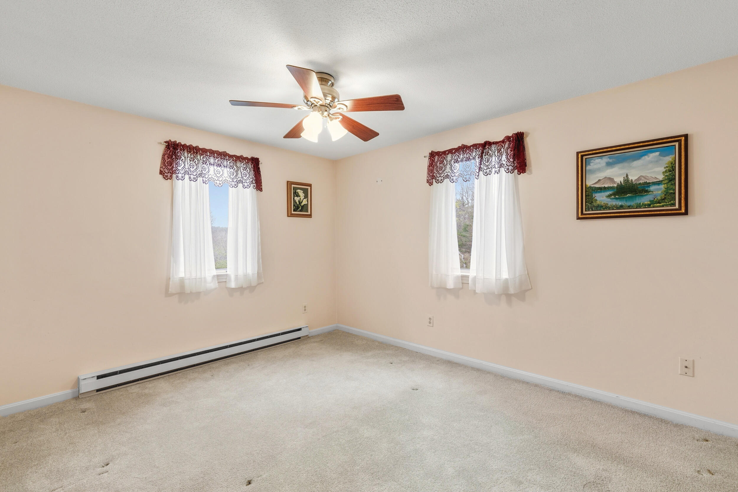 13 Colonial Way Auburn ME 04210