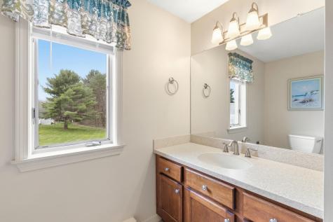 13 Colonial Way Auburn ME 04210