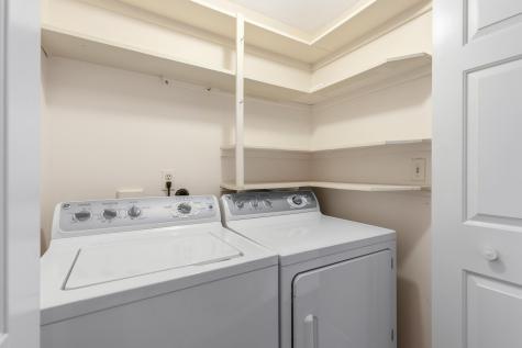 13 Colonial Way Auburn ME 04210