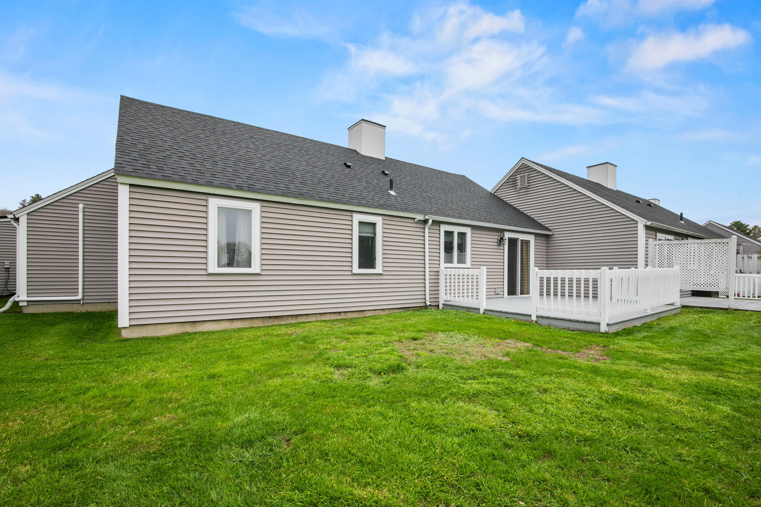13 Colonial Way Auburn ME 04210