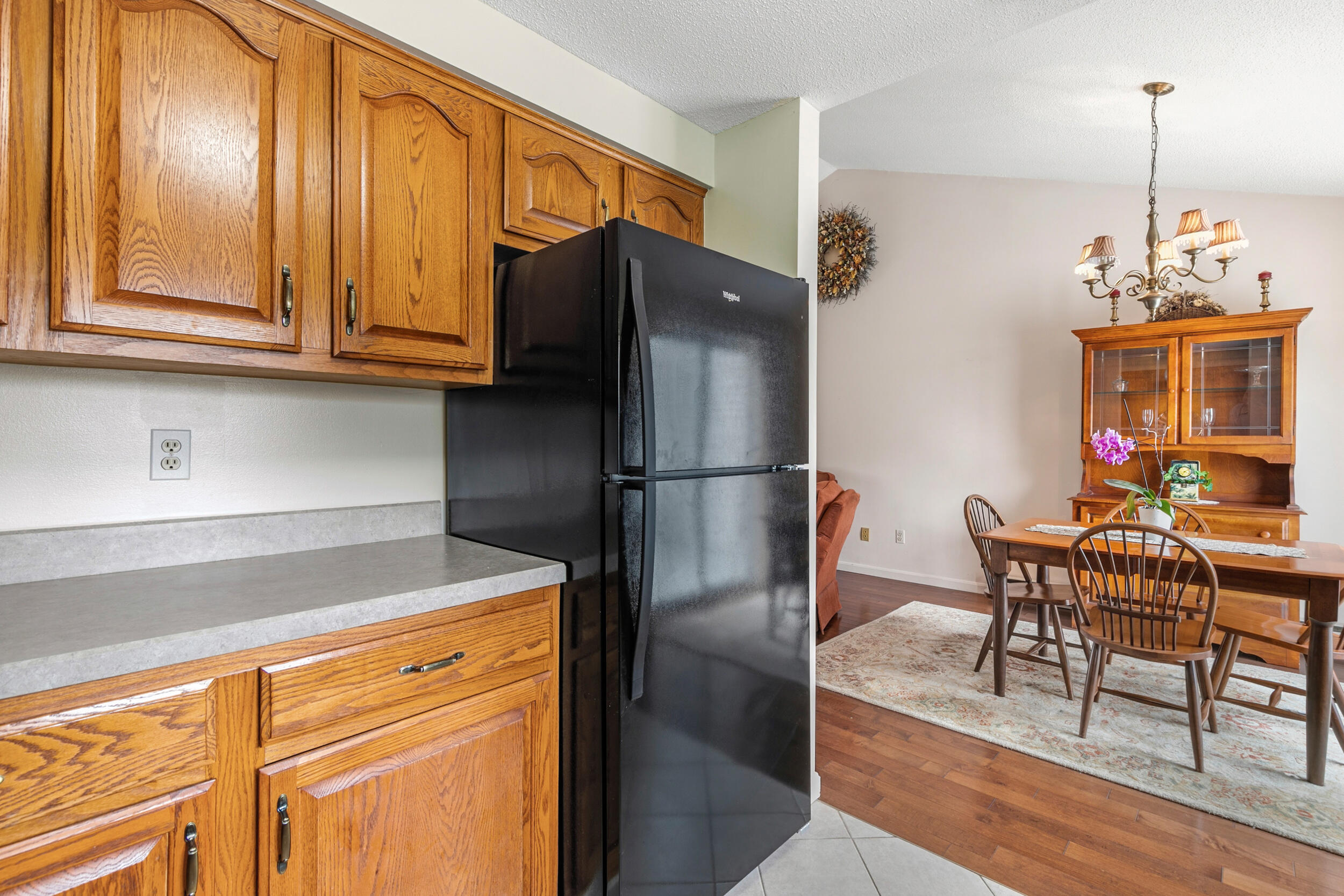 13 Colonial Way Auburn ME 04210