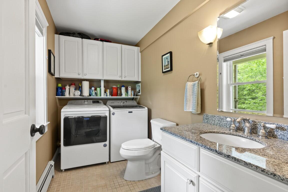 5 Hillside Place Boothbay ME 04537