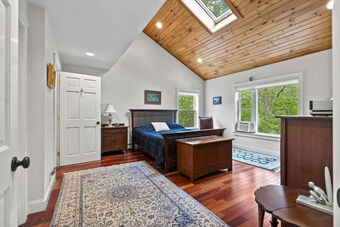 5 Hillside Place Boothbay ME 04537