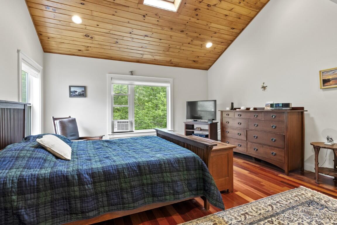 5 Hillside Place Boothbay ME 04537