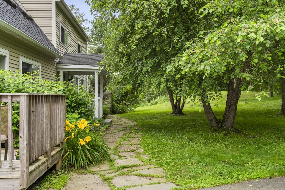 5 Hillside Place Boothbay ME 04537