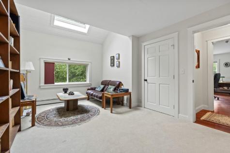 5 Hillside Place Boothbay ME 04537