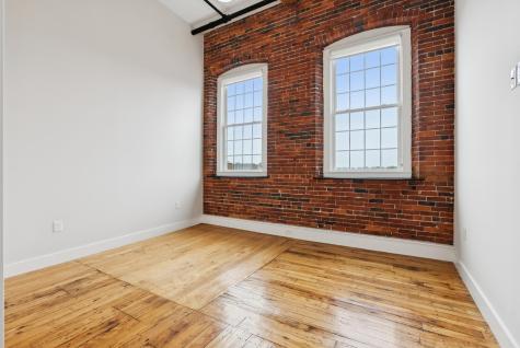 2 Main Street Biddeford ME 04005