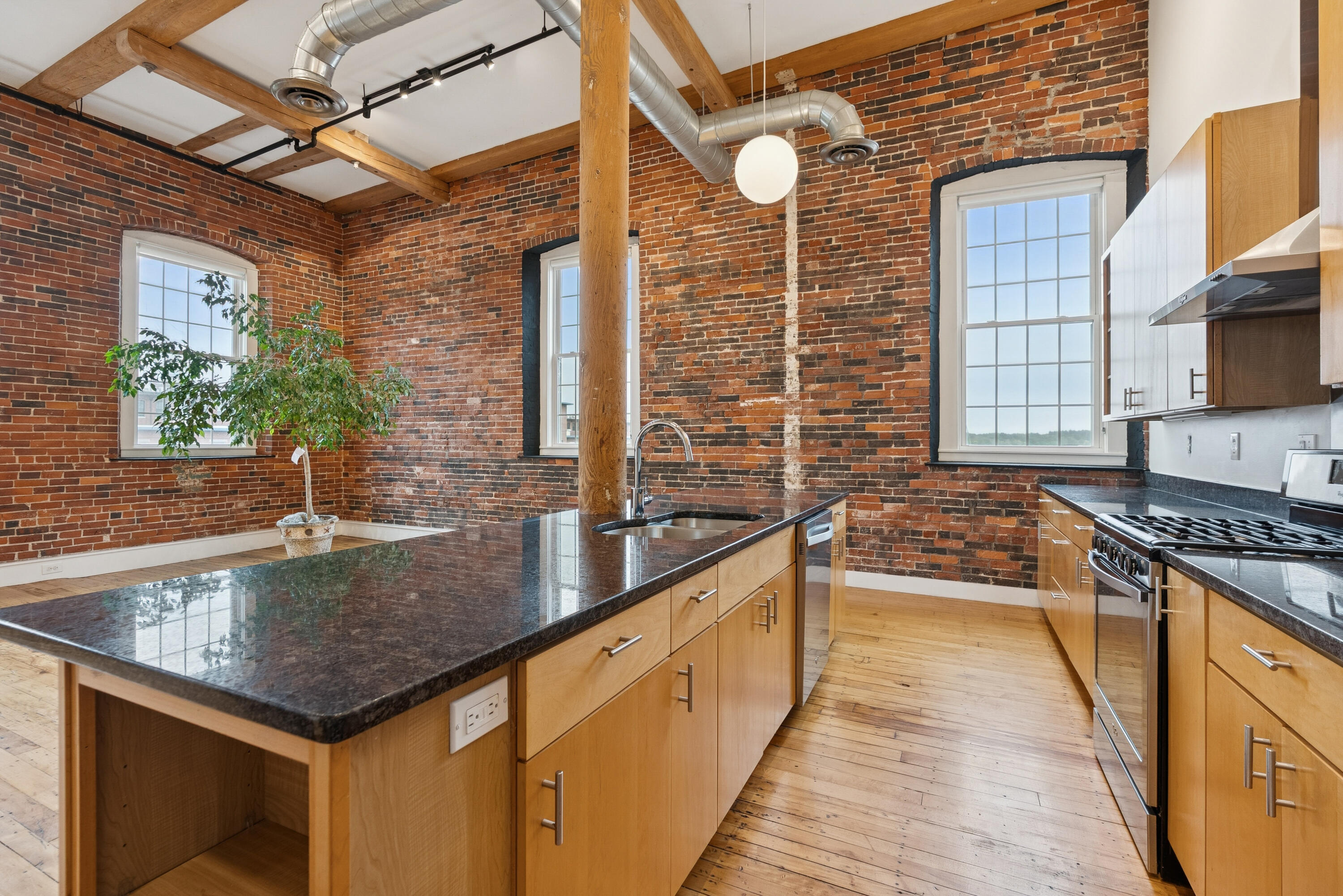 2 Main Street Biddeford ME 04005