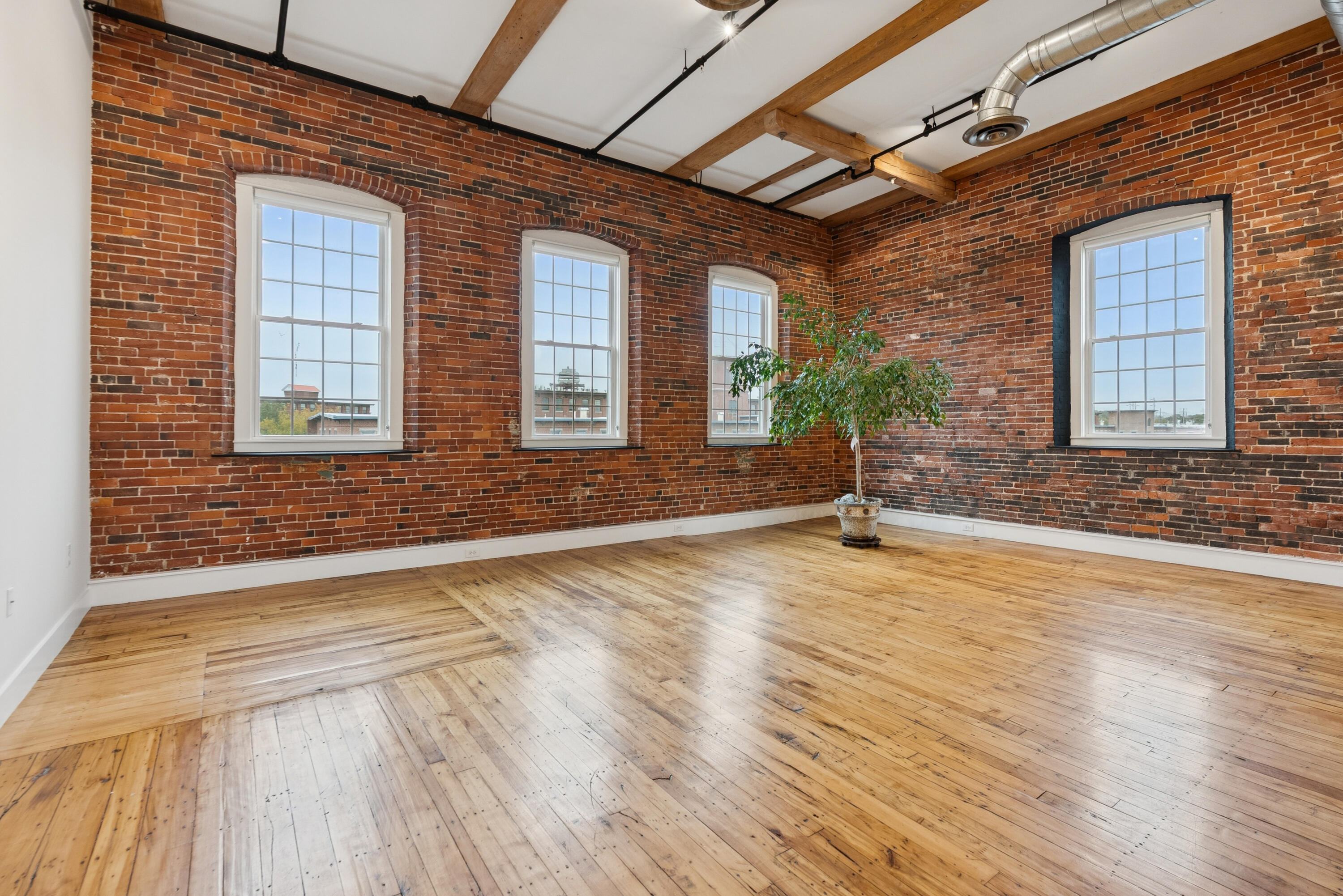 2 Main Street Biddeford ME 04005