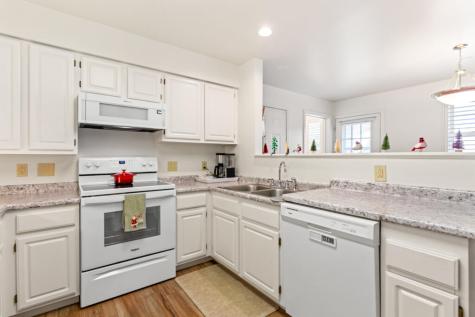 27 Guadalcanal Drive Brunswick ME 04011