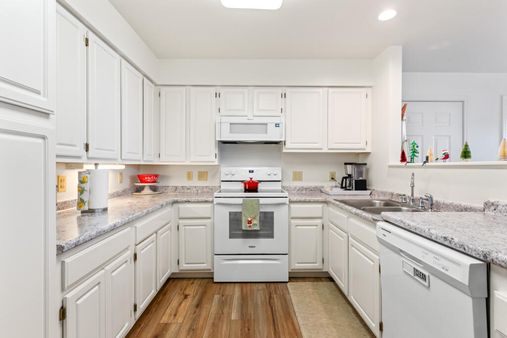 27 Guadalcanal Drive Brunswick ME 04011