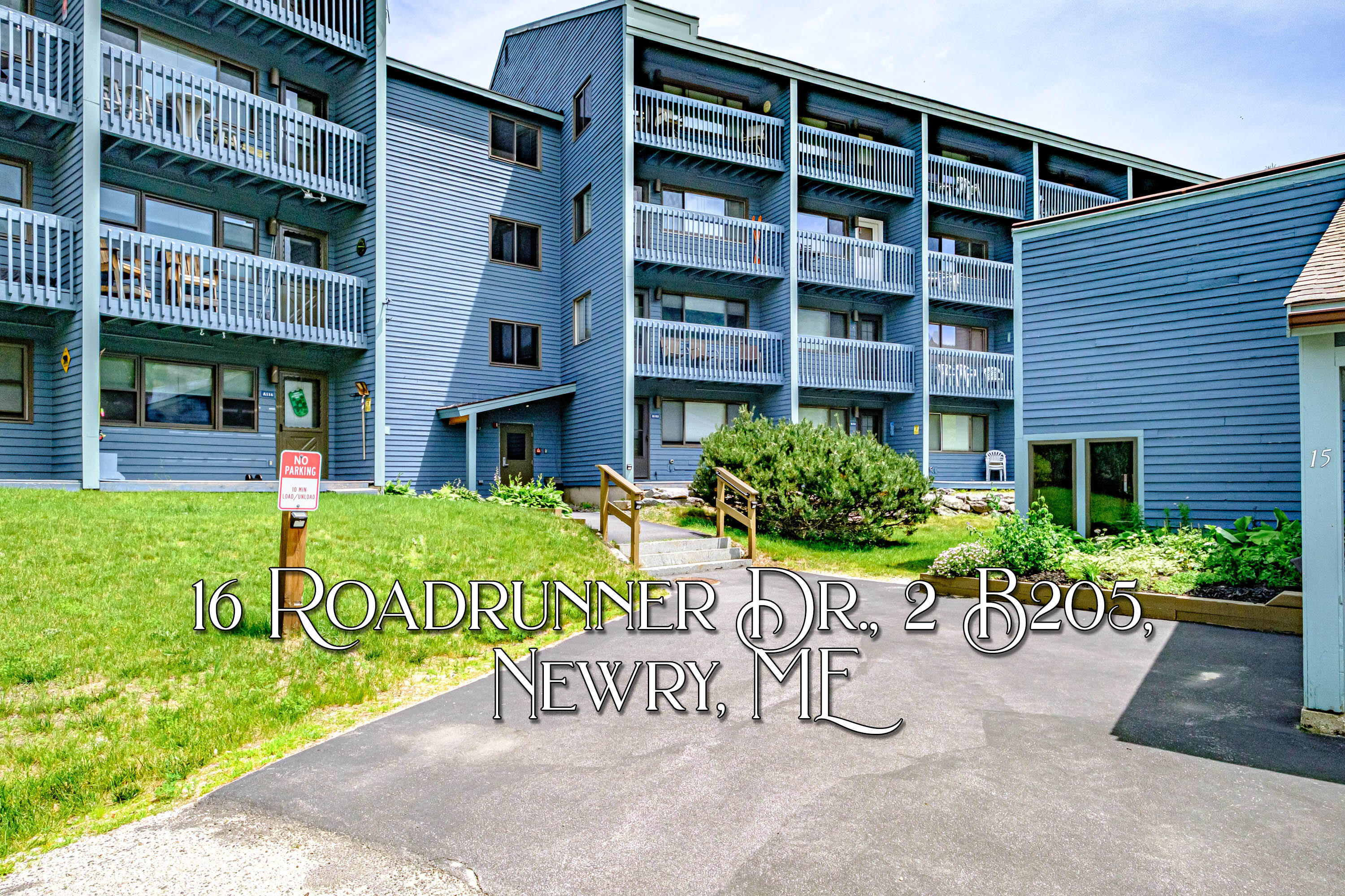 16 Roadrunner Drive Newry ME 04261