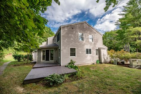 31 Oakwood Drive Hallowell ME 04347