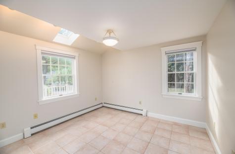 31 Oakwood Drive Hallowell ME 04347