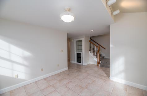 31 Oakwood Drive Hallowell ME 04347