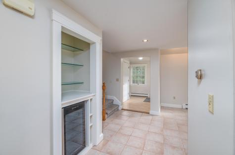 31 Oakwood Drive Hallowell ME 04347