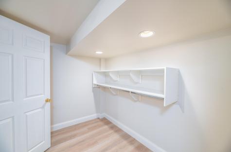 31 Oakwood Drive Hallowell ME 04347