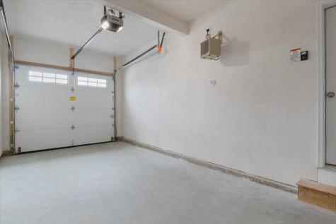 32 Regency Circle Kittery ME 03904