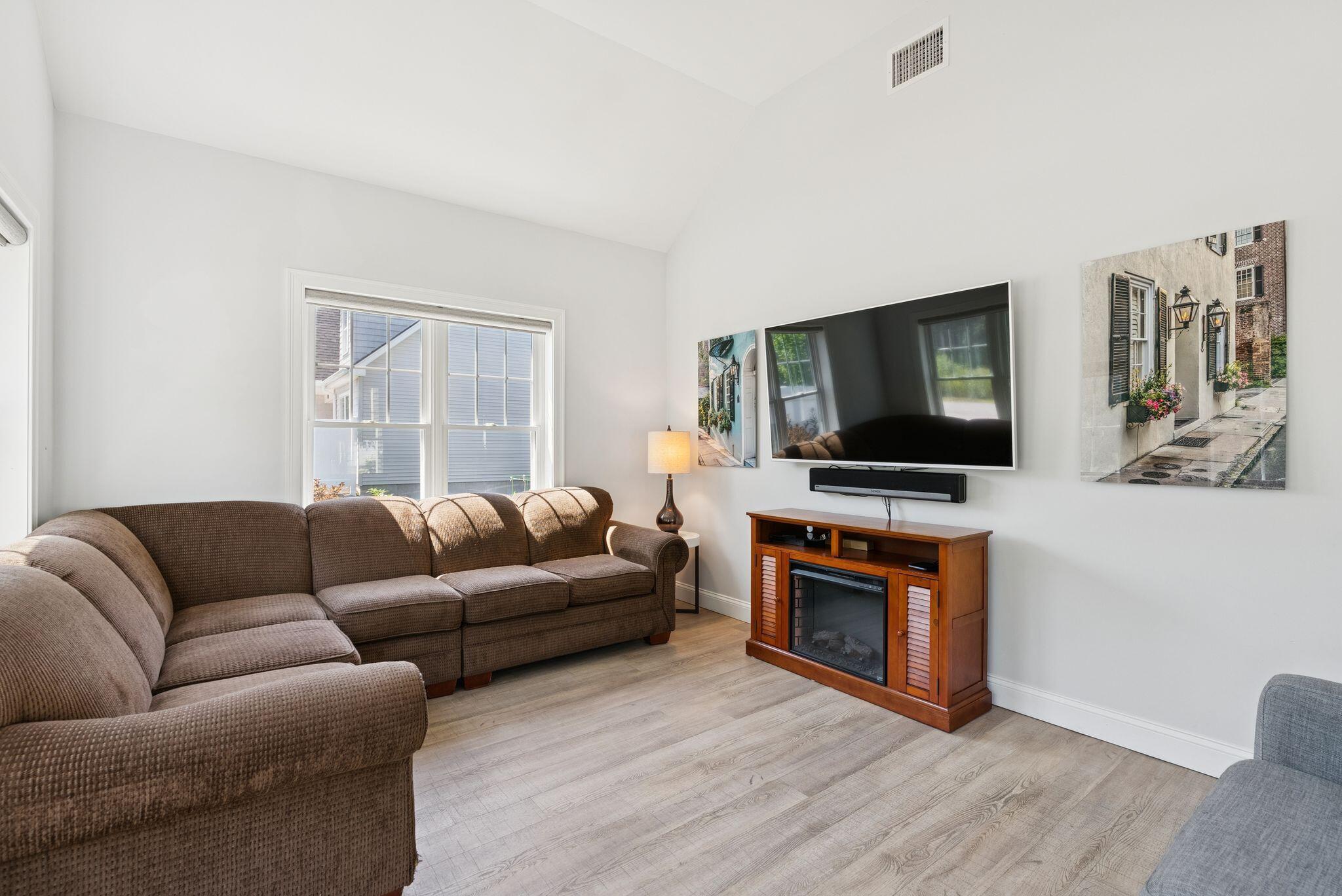 2 Chestnut Lane Kennebunk ME 04043