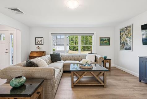 2 Chestnut Lane Kennebunk ME 04043