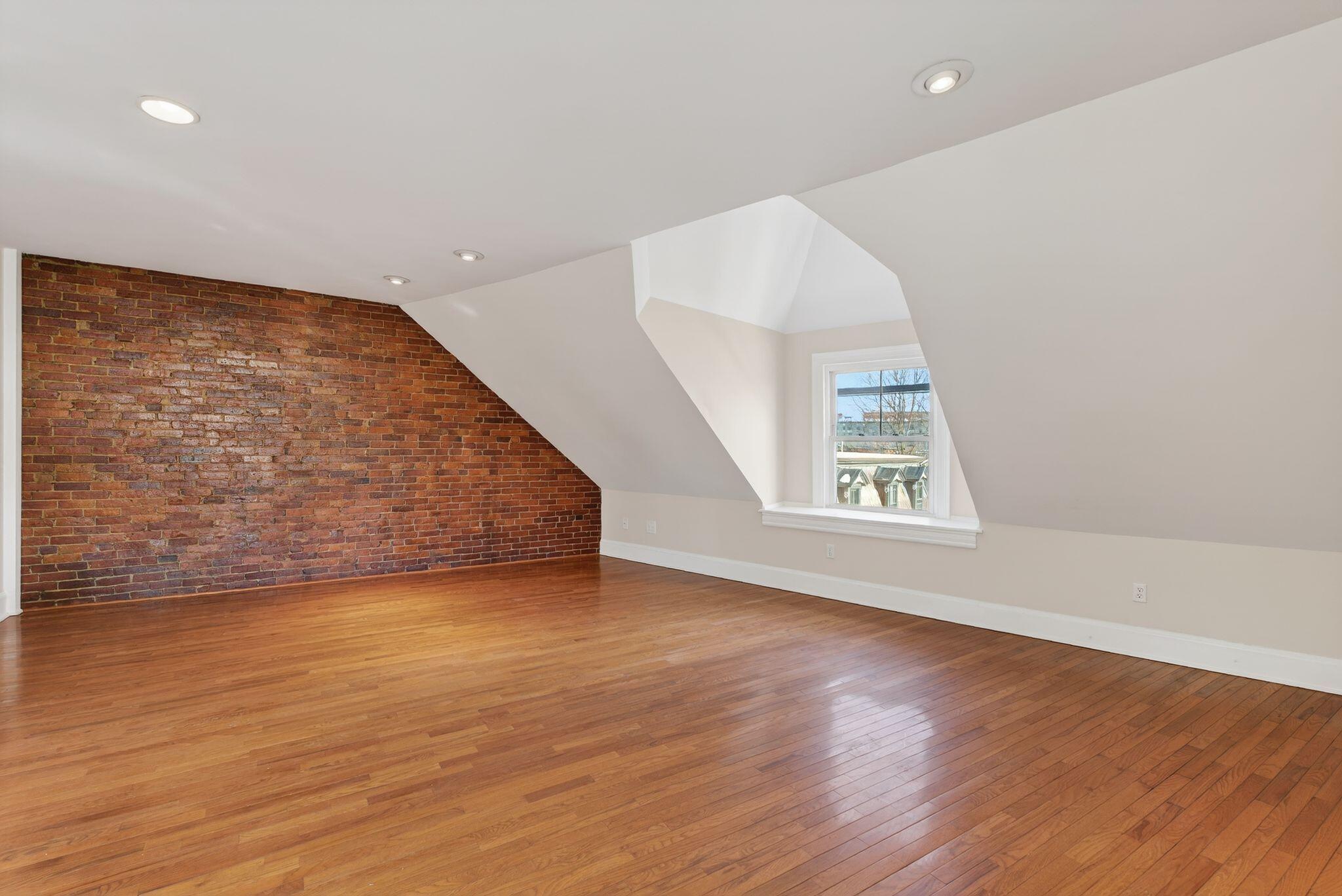 7 Walker Street Portland ME 04102