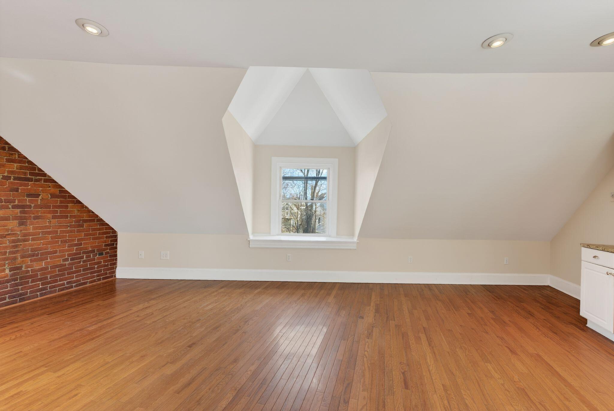 7 Walker Street Portland ME 04102