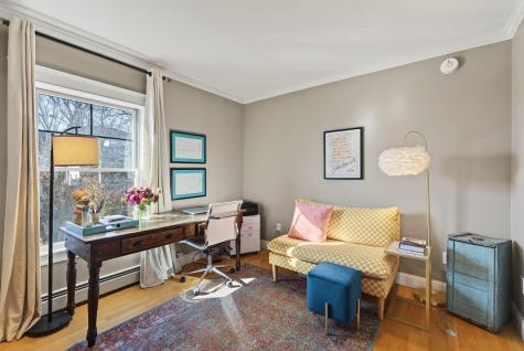 16 Guilford Court Portland ME 04101