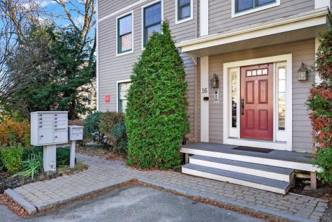 16 Guilford Court Portland ME 04101