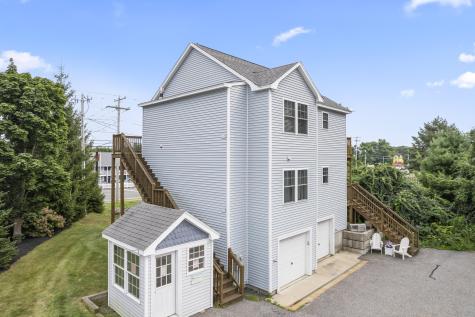 10 Barefoot Cottage Road Wells ME 04090