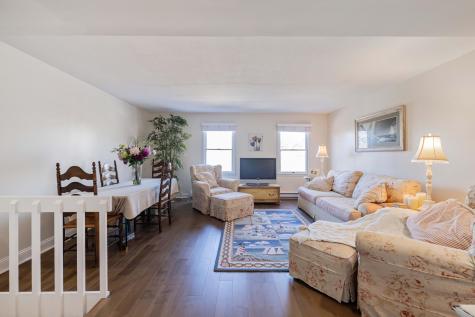 8 Arlington Avenue Kennebunkport ME 04046