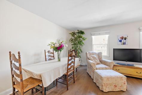 8 Arlington Avenue Kennebunkport ME 04046