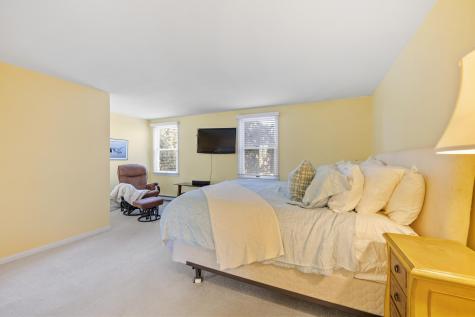 8 Arlington Avenue Kennebunkport ME 04046
