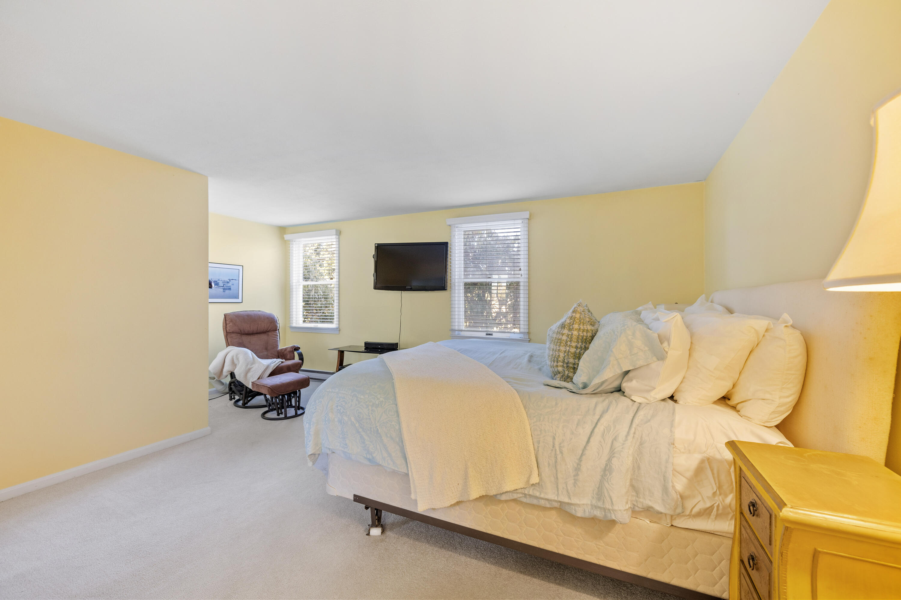 8 Arlington Avenue Kennebunkport ME 04046