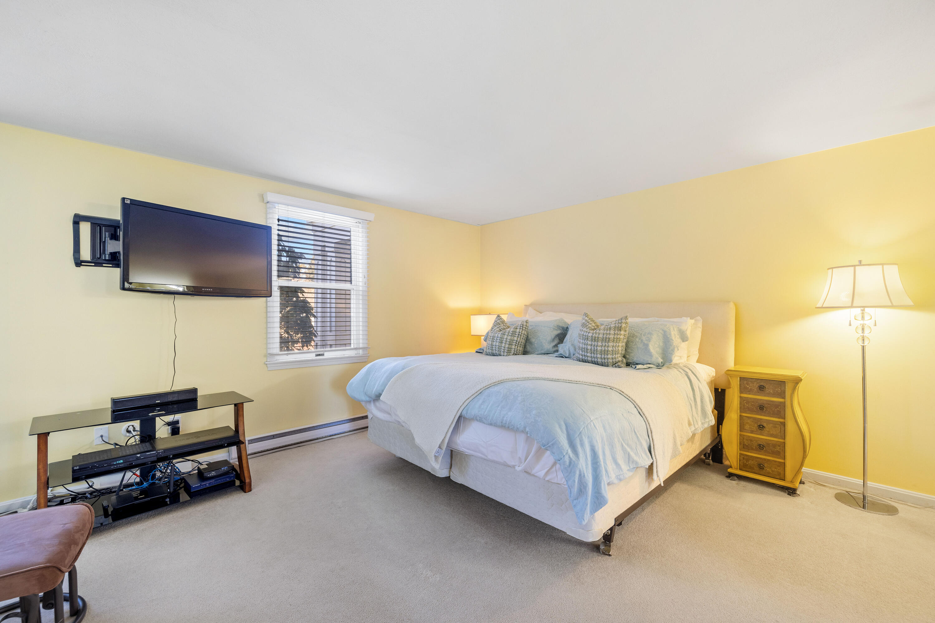 8 Arlington Avenue Kennebunkport ME 04046